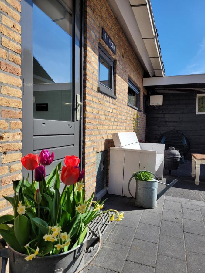 Vakantiehuis Aan Het Bos - Gelegen Aan De Tulpenroute Bant Exterior foto